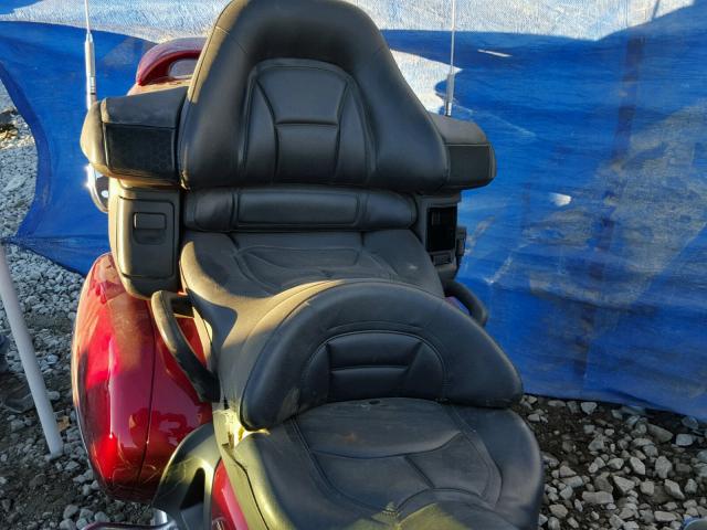 1HFSC47063A200351 - 2003 HONDA GL1800 RED photo 6