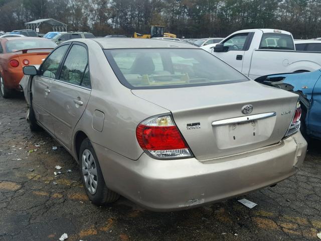 4T1BE32K55U594946 - 2005 TOYOTA CAMRY LE GOLD photo 3