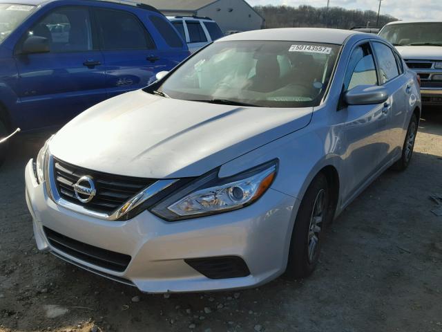 1N4AL3AP3GC212558 - 2016 NISSAN ALTIMA 2.5 SILVER photo 2