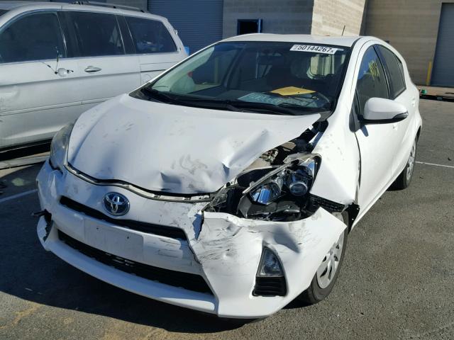 JTDKDTB39D1535236 - 2013 TOYOTA PRIUS C WHITE photo 2