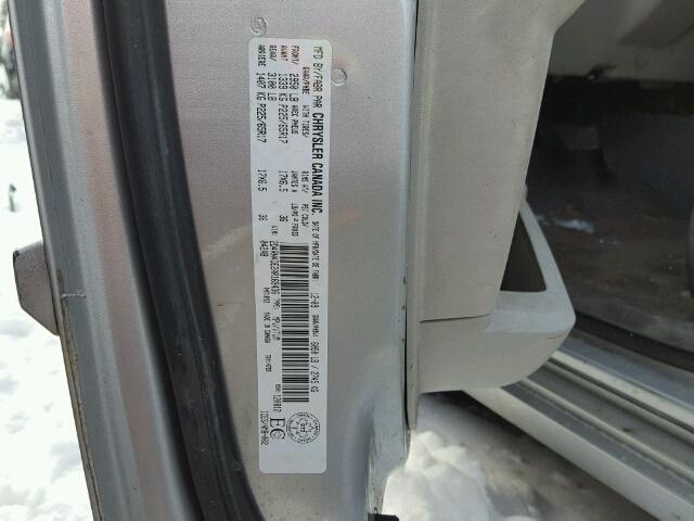 2D4RN4DE2AR169436 - 2010 DODGE GRAND CARA SILVER photo 10