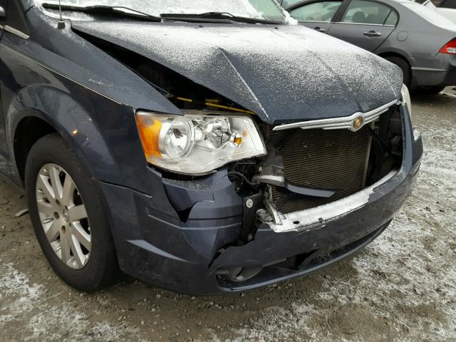 2A8HR54P38R664218 - 2008 CHRYSLER TOWN & COU BLACK photo 9