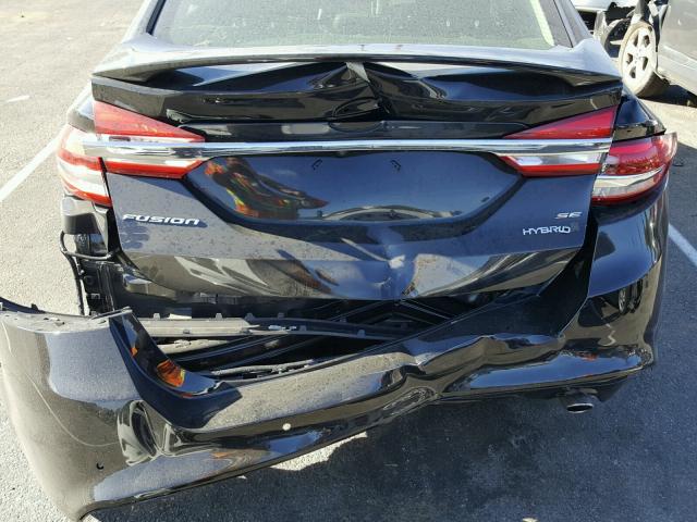 3FA6P0LU7JR110233 - 2018 FORD FUSION SE BLACK photo 9