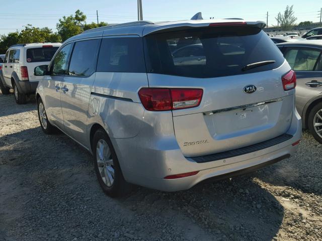 KNDMC5C16G6107491 - 2016 KIA SEDONA EX SILVER photo 3