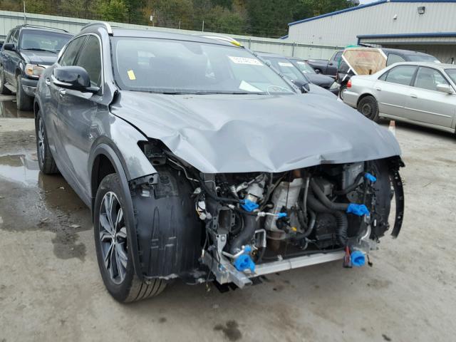 SJKCH5CR3JA041907 - 2018 INFINITI QX30 BASE SILVER photo 1