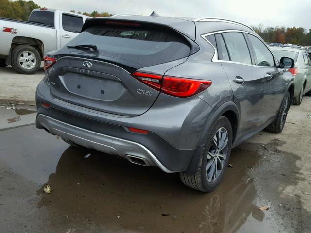 SJKCH5CR3JA041907 - 2018 INFINITI QX30 BASE SILVER photo 4