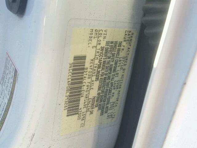 3N1CC1AP0BL393285 - 2011 NISSAN VERSA S WHITE photo 10