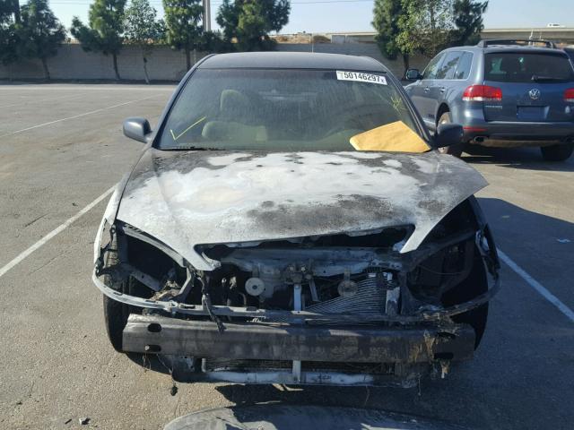 4T1BE32K03U199960 - 2003 TOYOTA CAMRY LE BLACK photo 9