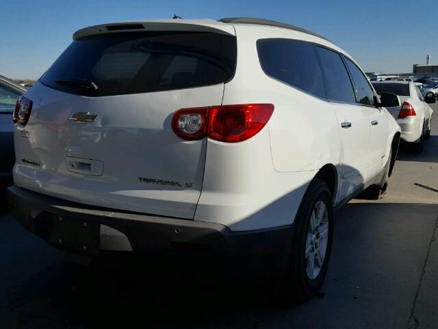 1GNER23DX9S153385 - 2009 CHEVROLET TRAVERSE L WHITE photo 4