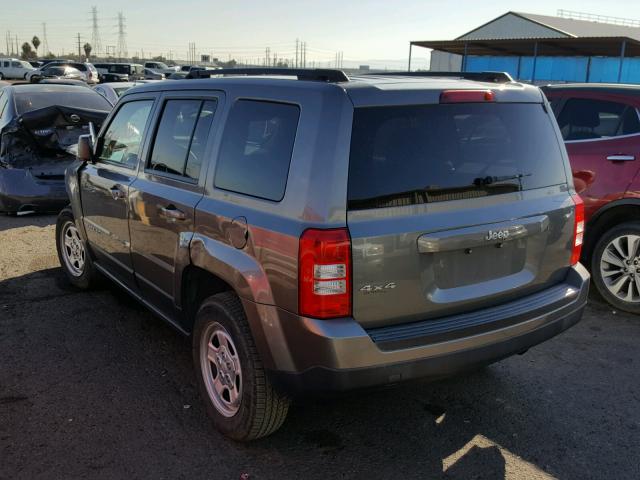 1C4NJRBB8CD654702 - 2012 JEEP PATRIOT SP GRAY photo 3