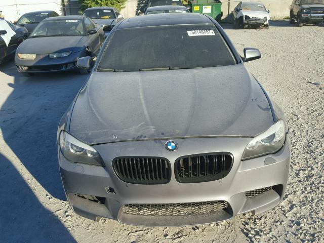 WBAFR9C58BC758307 - 2011 BMW 550 I GRAY photo 9