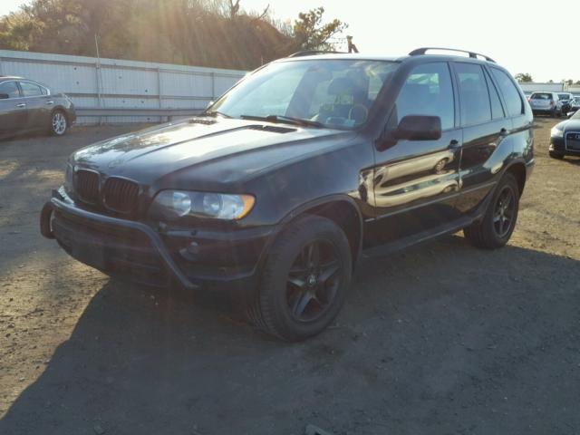 5UXFB33502LH35934 - 2002 BMW X5 4.4I BLACK photo 2