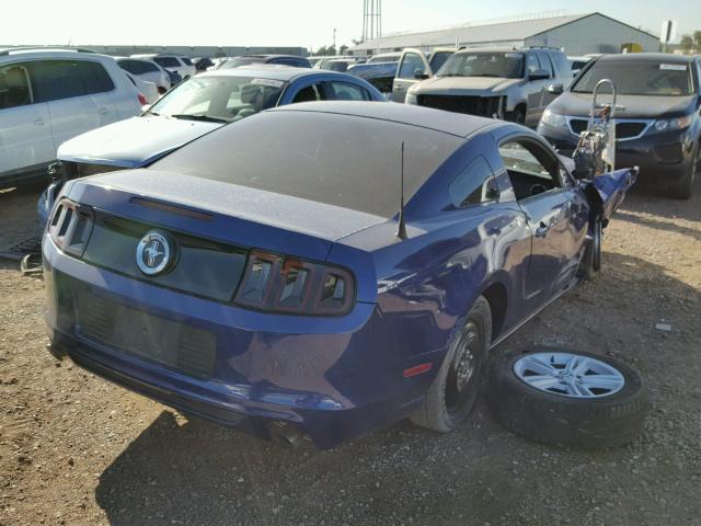1ZVBP8AM4E5281392 - 2014 FORD MUSTANG BLUE photo 4
