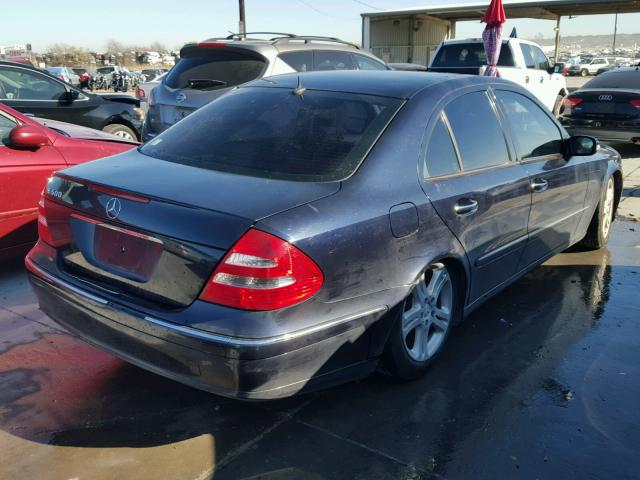 WDBUF70J94A419786 - 2004 MERCEDES-BENZ E 500 BLUE photo 4