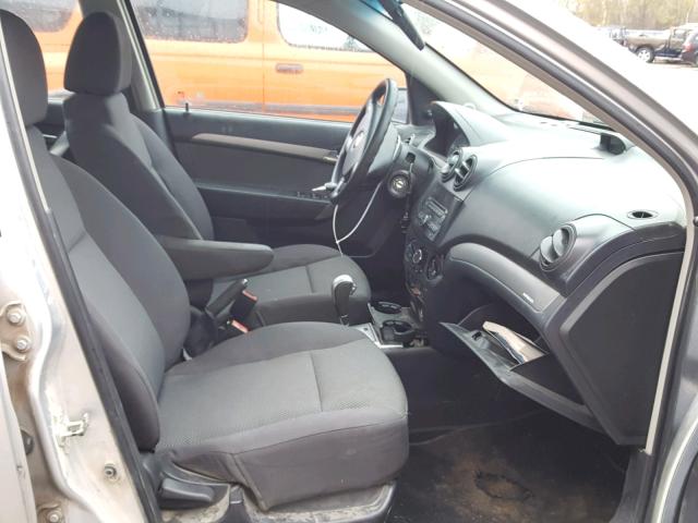 KL1TD56EX9B635365 - 2009 CHEVROLET AVEO LS SILVER photo 5