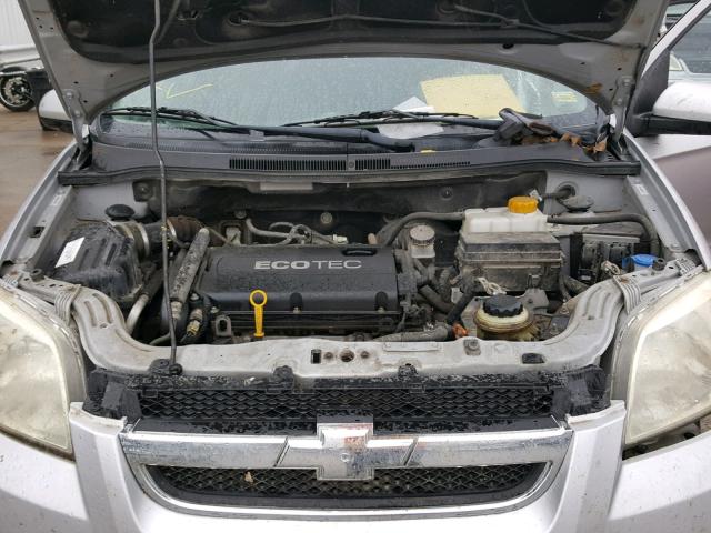 KL1TD56EX9B635365 - 2009 CHEVROLET AVEO LS SILVER photo 7