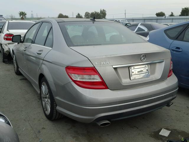 WDDGF54X09R071716 - 2009 MERCEDES-BENZ C 300 银色 照片 3