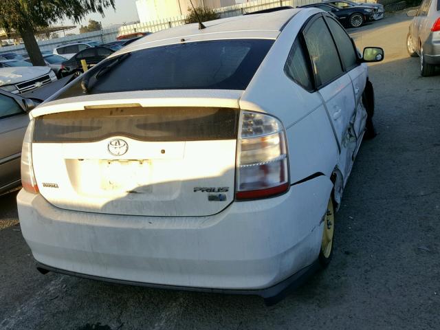 JTDKB20U967513569 - 2006 TOYOTA PRIUS WHITE photo 4