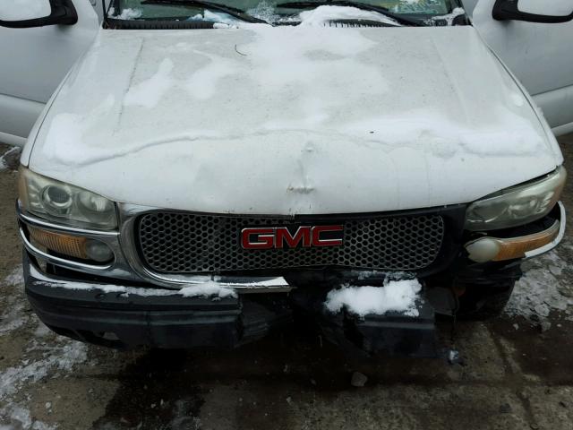 1GKFK66U82J325451 - 2002 GMC DENALI XL WHITE photo 7