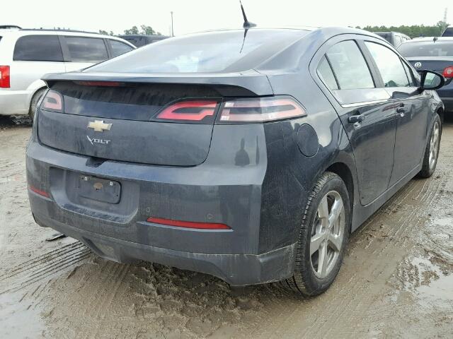 1G1RD6E46DU130768 - 2013 CHEVROLET VOLT GRAY photo 4