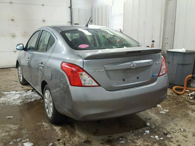 3N1CN7AP4DL884698 - 2013 NISSAN VERSA S SILVER photo 3