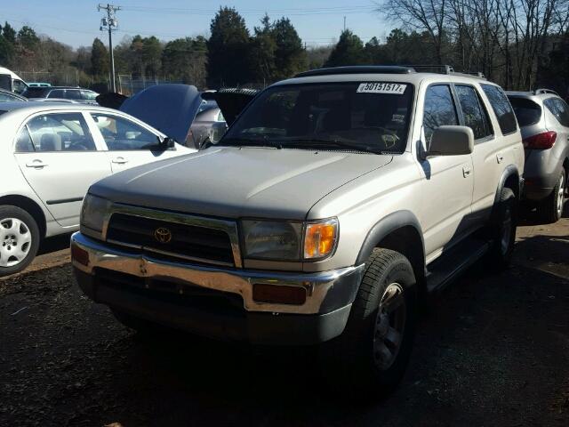 JT3GN86R8W0060562 - 1998 TOYOTA 4RUNNER SR BEIGE photo 2