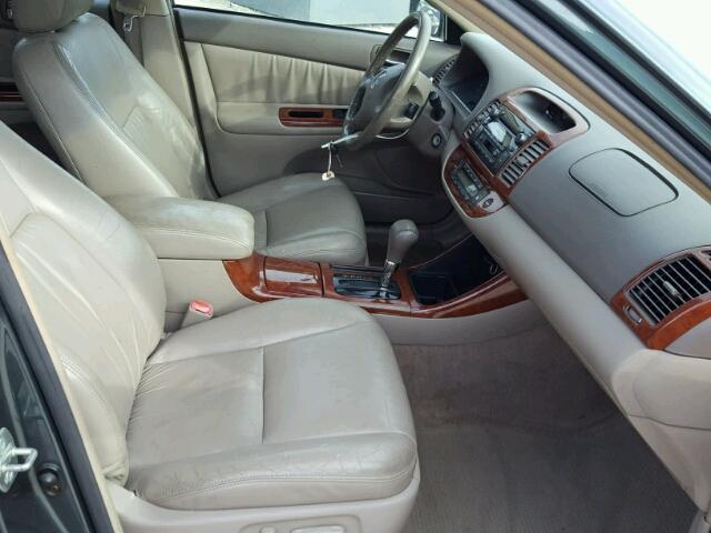 4T1BE32KX4U343080 - 2004 TOYOTA CAMRY LE GREEN photo 5