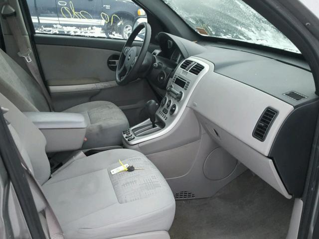 2CNDL23F356044847 - 2005 CHEVROLET EQUINOX LS SILVER photo 5