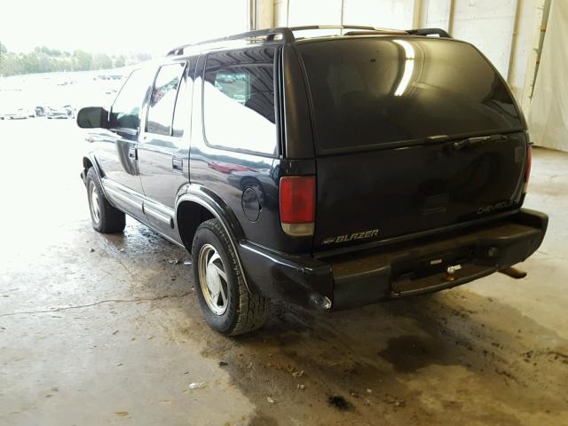 1GNDT13W7Y2309115 - 2000 CHEVROLET BLAZER BLACK photo 3