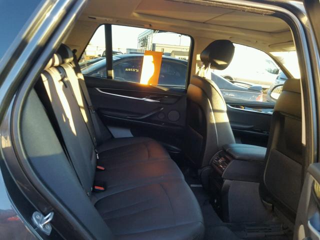 5UXKS4C57F0N11584 - 2015 BMW X5 XDRIVE3 ნაცრისფერი ფოტო 6