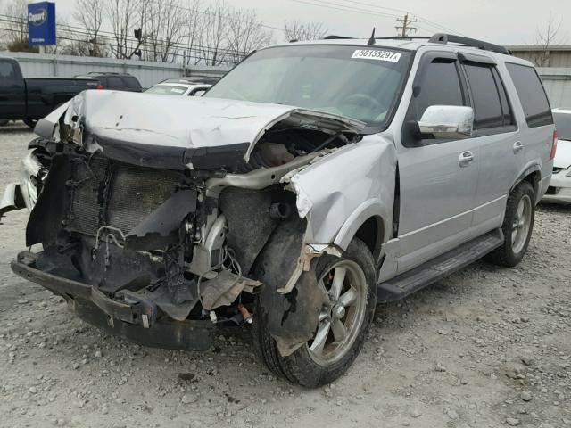 1FMJU1H52BEF37288 - 2011 FORD EXPEDITION SILVER photo 2