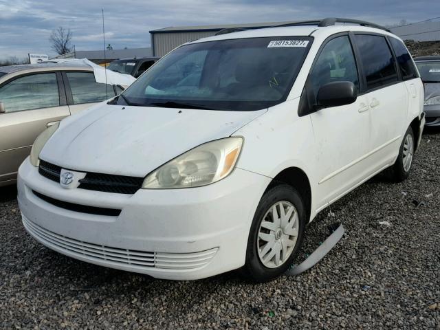 5TDZA23C14S018595 - 2004 TOYOTA SIENNA CE WHITE photo 2