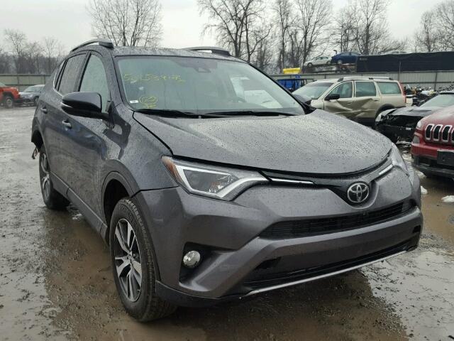 2T3RFREV5JW704061 - 2018 TOYOTA RAV4 ADVEN GRAY photo 1