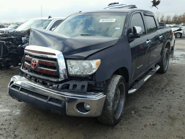 5TFEY5F18BX110445 - 2011 TOYOTA TUNDRA CRE BLACK photo 2