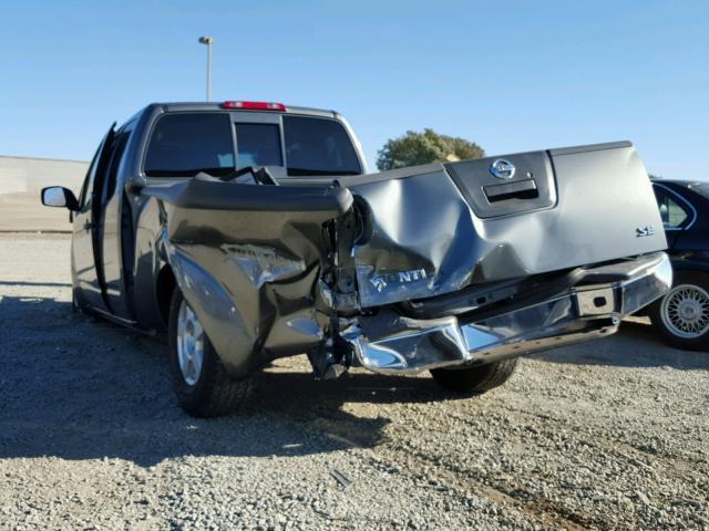 1N6AD06U78C444955 - 2008 NISSAN FRONTIER K GRAY photo 3