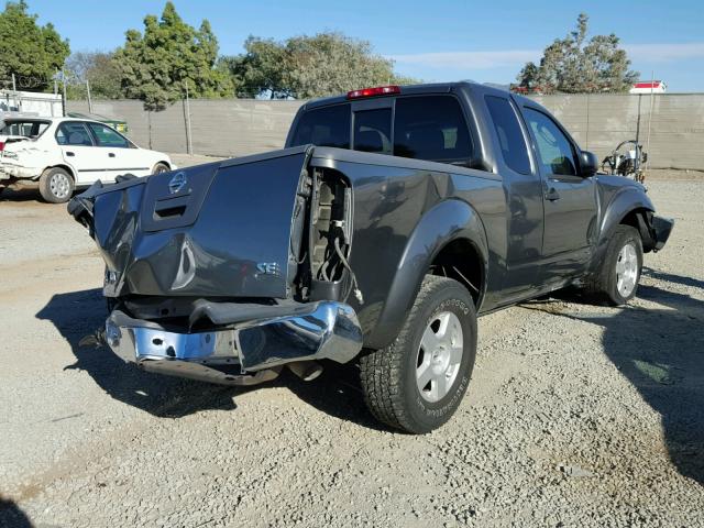 1N6AD06U78C444955 - 2008 NISSAN FRONTIER K GRAY photo 4