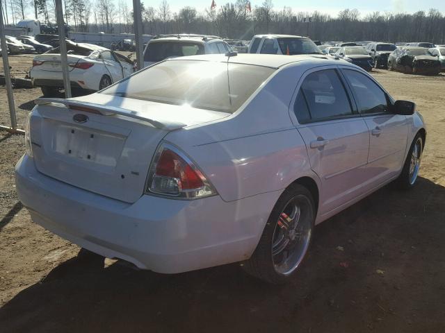 3FAHP07Z47R280640 - 2007 FORD FUSION SE WHITE photo 4