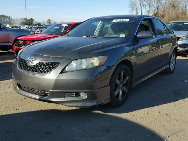 4T1BE46K27U558750 - 2007 TOYOTA CAMRY GRAY photo 2