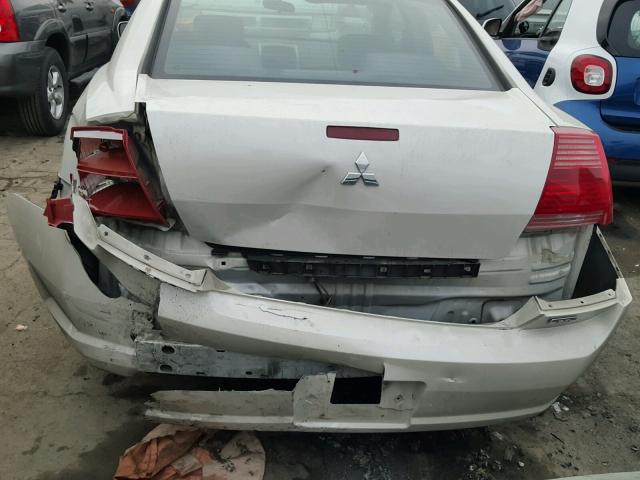 4A3AB36F64E120161 - 2004 MITSUBISHI GALANT ES WHITE photo 9