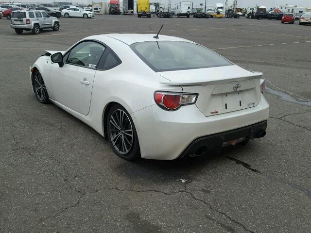 JF1ZNAA10E9701913 - 2014 TOYOTA SCION FR-S WHITE photo 3