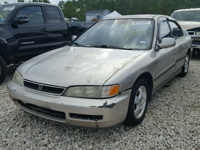 JHMCD5635VC002251 - 1997 HONDA ACCORD LX BEIGE photo 2