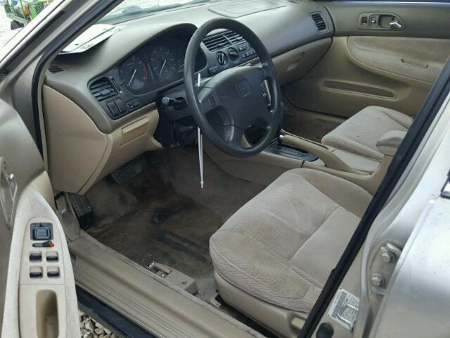 JHMCD5635VC002251 - 1997 HONDA ACCORD LX BEIGE photo 9