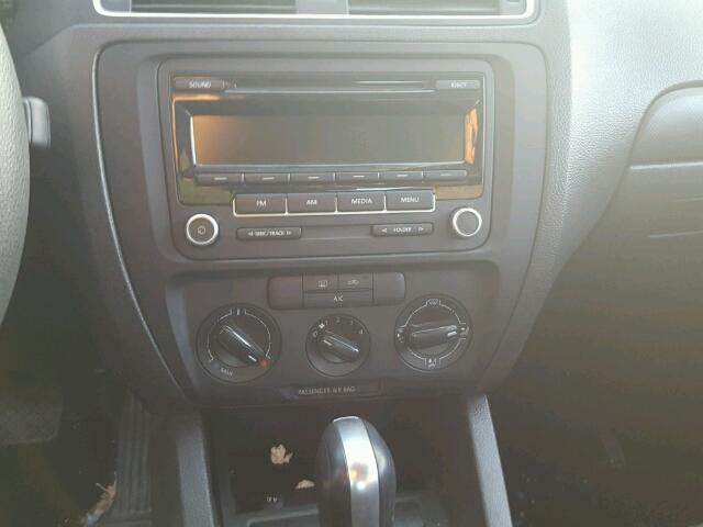 3VW2K7AJ0DM353387 - 2013 VOLKSWAGEN JETTA BASE BLACK photo 9