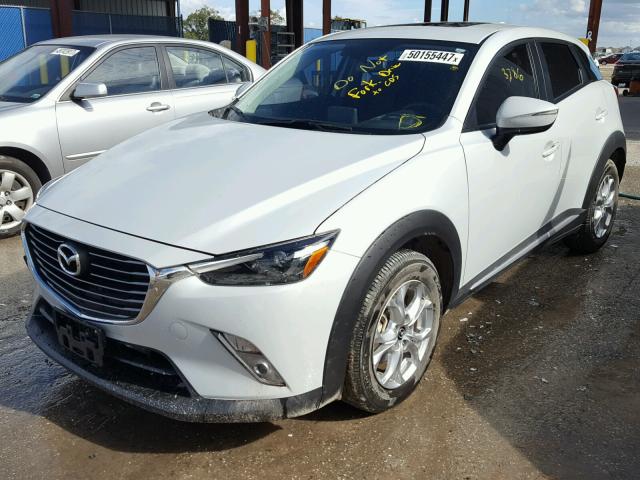 JM1DKDD78H0144899 - 2017 MAZDA CX-3 GRAND WHITE photo 2