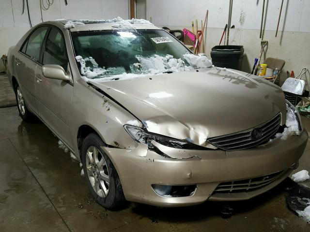 4T1BE30KX6U125775 - 2006 TOYOTA CAMRY LE ოქროსფერი ფოტო 1