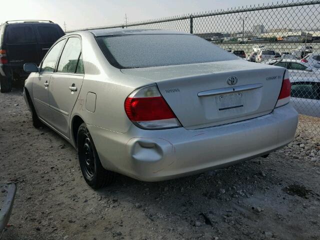 4T1BE32K16U735464 - 2006 TOYOTA CAMRY LE SILVER photo 3