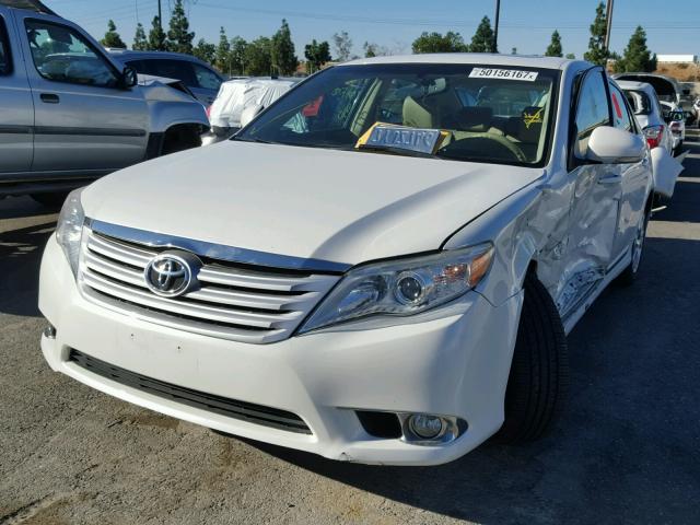 4T1BK3DB1BU378223 - 2011 TOYOTA AVALON BAS WHITE photo 2