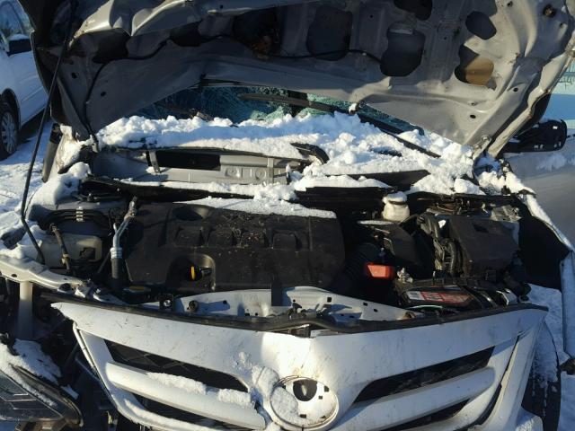 2T1BU4EE8DC039276 - 2013 TOYOTA COROLLA BA SILVER photo 7