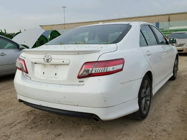 4T1BK3EK0BU624516 - 2011 TOYOTA CAMRY SE WHITE photo 4