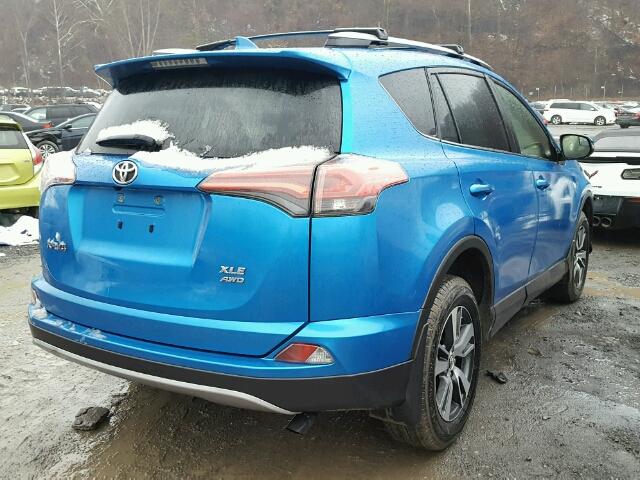 JTMRFREV5HD209379 - 2017 TOYOTA RAV4 XLE BLUE photo 4